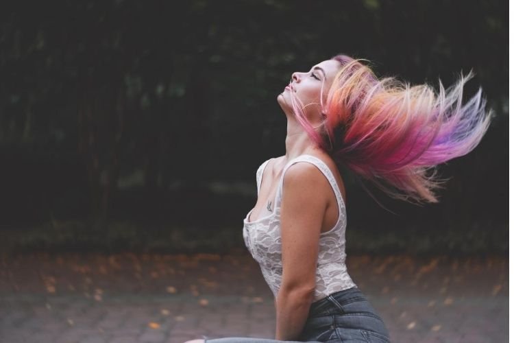 Relooking Coiffure : la coupe qui vous met en valeur